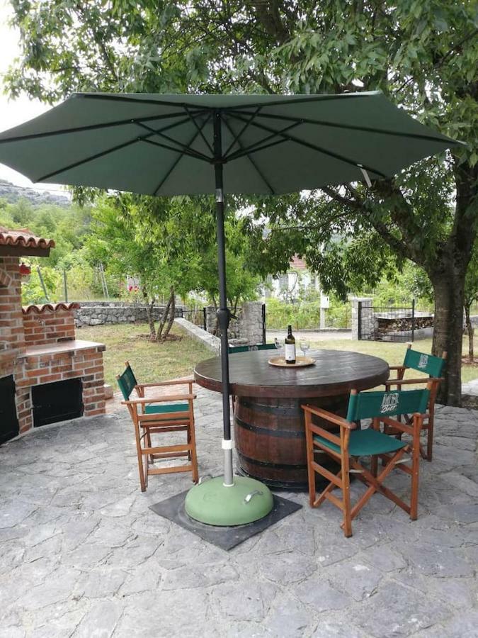 T-A Apartment Rijeka Crnojevića エクステリア 写真